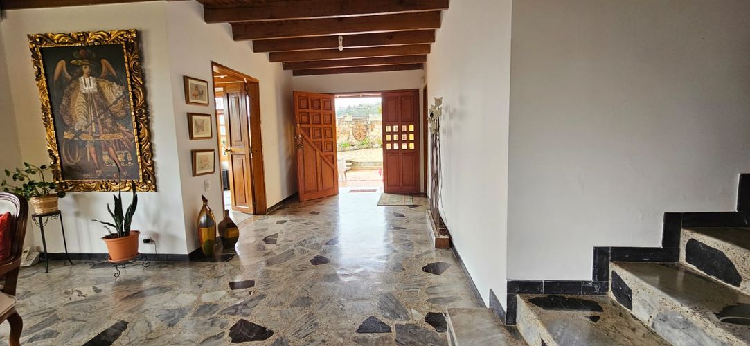 Casa de 5 alcobas en venta en San Isidro Rural Ii, Bogotá, 957 m² · foto 3 de 24