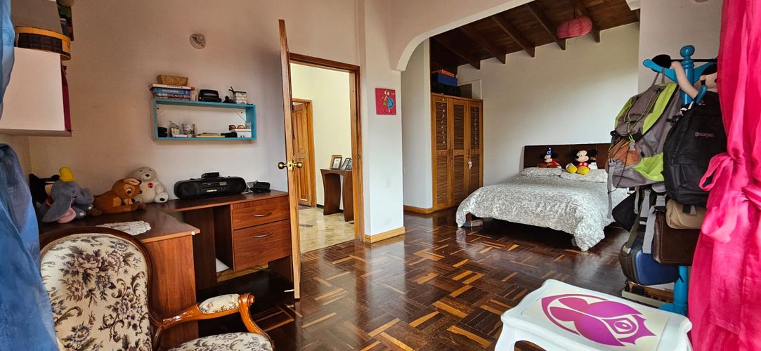 Casa de 5 alcobas en venta en San Isidro Rural Ii, Bogotá, 957 m² · foto 23 de 24