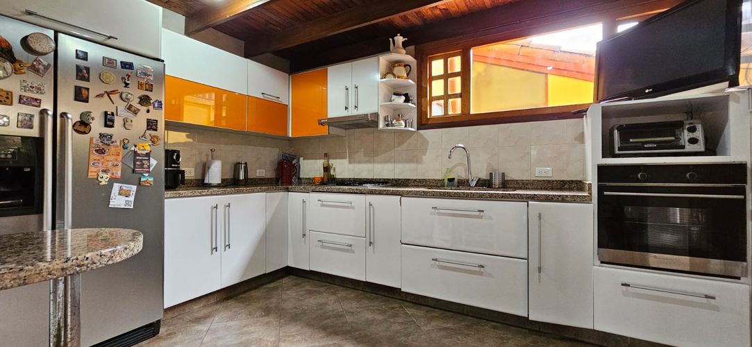 Casa de 5 alcobas en venta en San Isidro Rural Ii, Bogotá, 957 m² · foto 16 de 24
