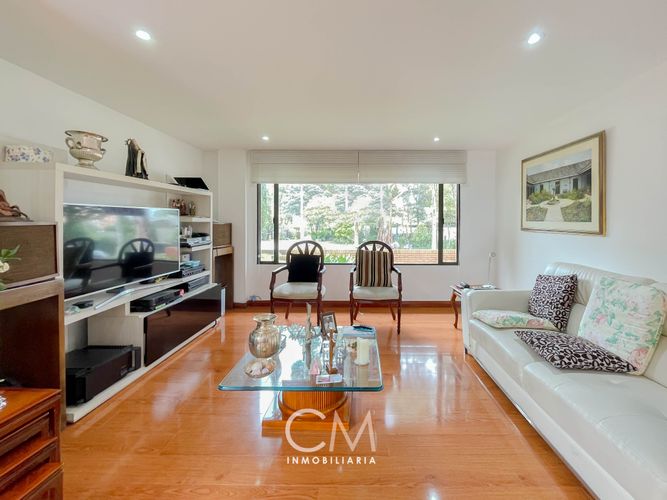 Apartamento de 3 alcobas en venta en Santa Ana Oriental, Bogotá, 139 m² · foto 3 de 16