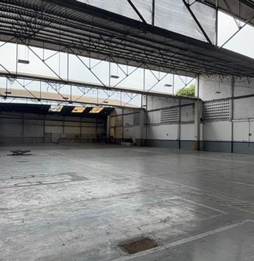 Local en arriendo en Jorge Isaacs, Cali, 2353 m² · foto 6 de 16