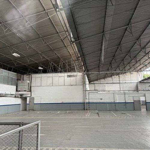 Local en arriendo en Jorge Isaacs, Cali, 2353 m² · foto 7 de 16