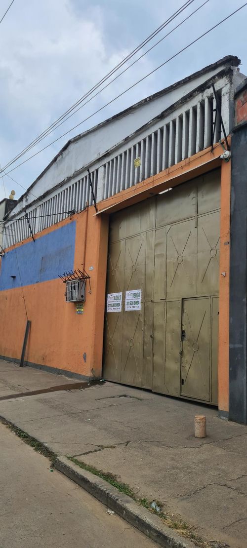Bodega en venta en Porvenir, Cali, 332 m² · foto 13 de 14