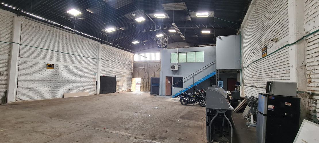 Bodega en venta en Porvenir, Cali, 332 m² · foto 5 de 14