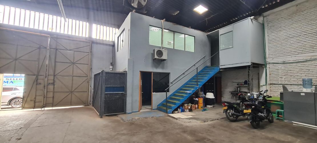 Bodega en venta en Porvenir, Cali, 332 m² · foto 7 de 14