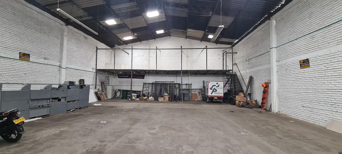 Bodega en venta en Porvenir, Cali, 332 m² · foto 8 de 14