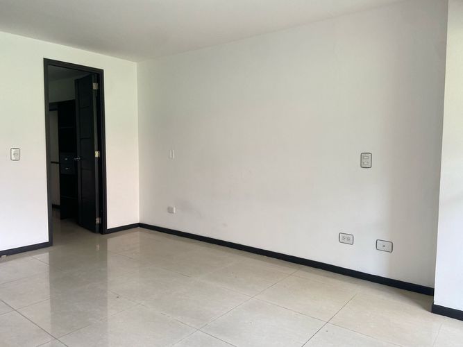 Apartamento de 3 alcobas en arriendo en Vegas De La Doctora, Sabaneta, 125 m² · foto 10 de 20