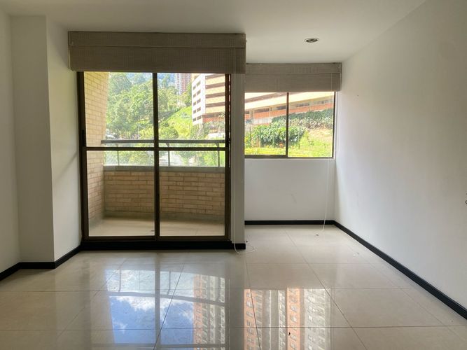 Apartamento de 3 alcobas en arriendo en Vegas De La Doctora, Sabaneta, 125 m² · foto 2 de 20