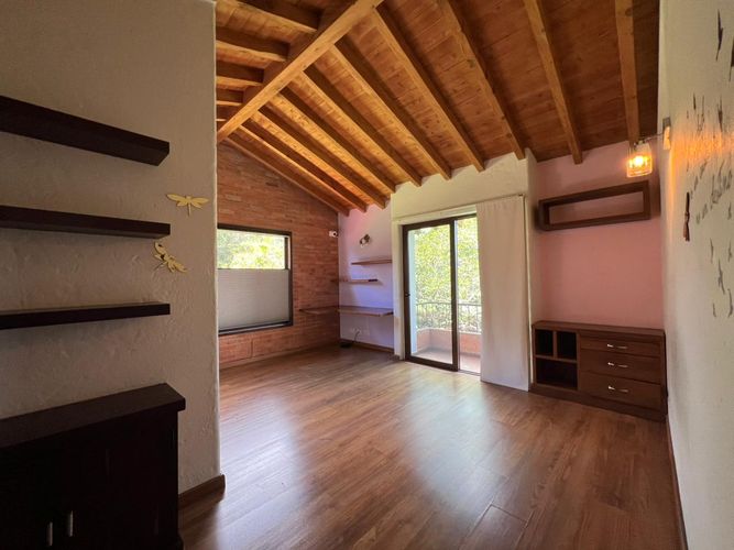 Casa de 3 alcobas en venta en El Porvenir, Rionegro, 340 m² · foto 13 de 20