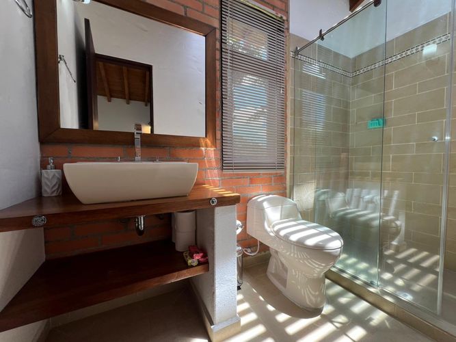 Casa de 3 alcobas en venta en El Porvenir, Rionegro, 340 m² · foto 17 de 20