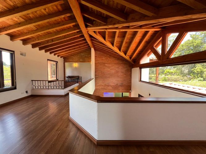 Casa de 3 alcobas en venta en El Porvenir, Rionegro, 340 m² · foto 9 de 20
