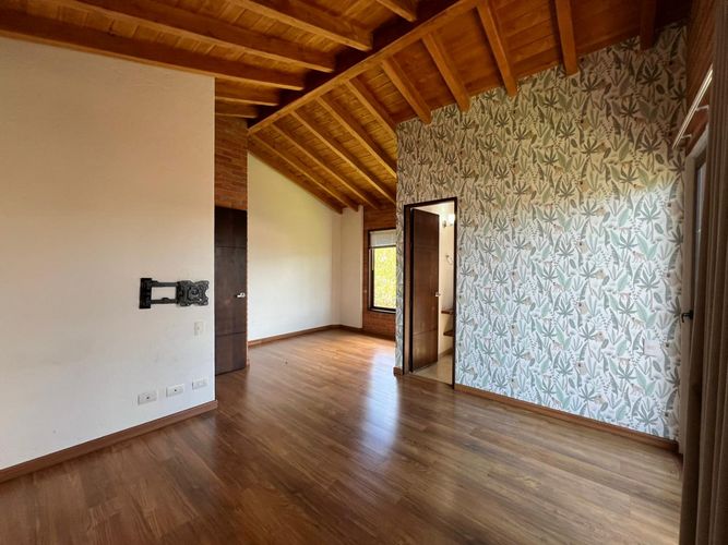 Casa de 3 alcobas en venta en El Porvenir, Rionegro, 340 m² · foto 14 de 20