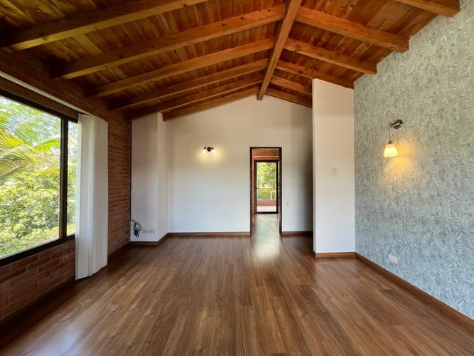 Casa de 3 alcobas en venta en El Porvenir, Rionegro, 340 m² · foto 10 de 20