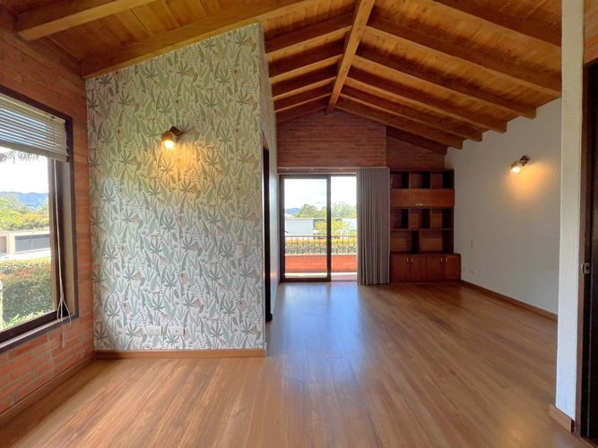 Casa de 3 alcobas en venta en El Porvenir, Rionegro, 340 m² · foto 8 de 20