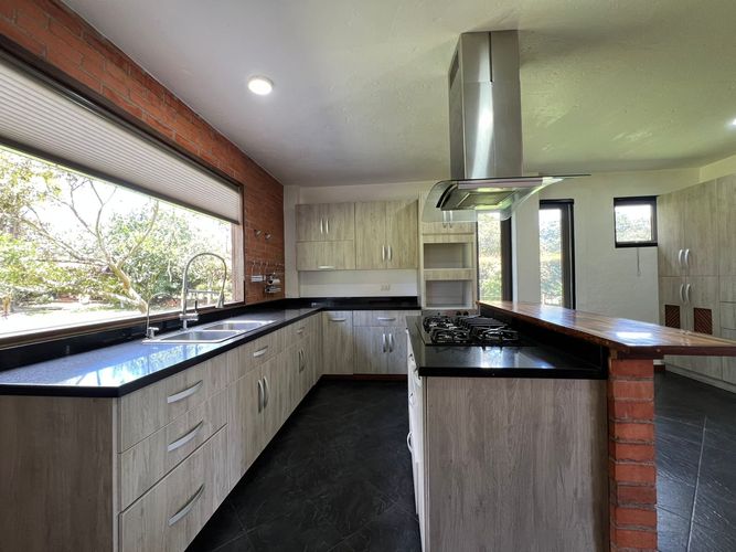 Casa de 3 alcobas en venta en El Porvenir, Rionegro, 340 m² · foto 4 de 20
