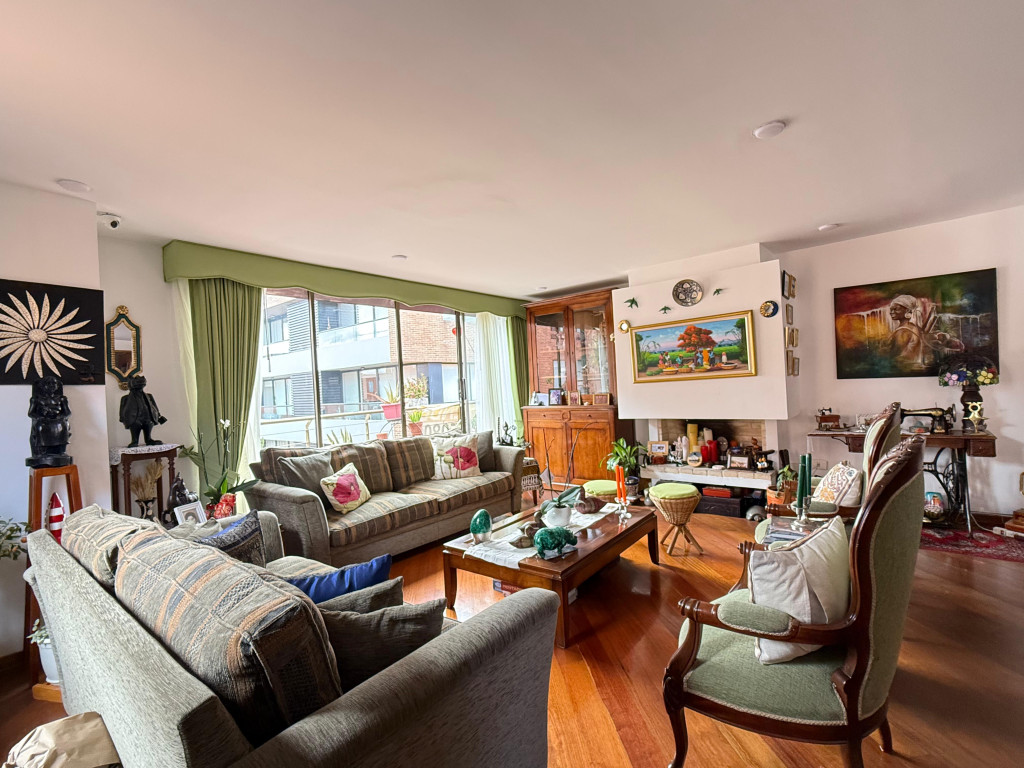 Apartamento en venta en Chicó Alto, Bogotá · foto 8 de 24