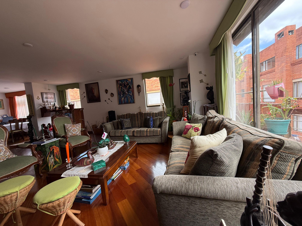Apartamento en venta en Chicó Alto, Bogotá · foto 12 de 24