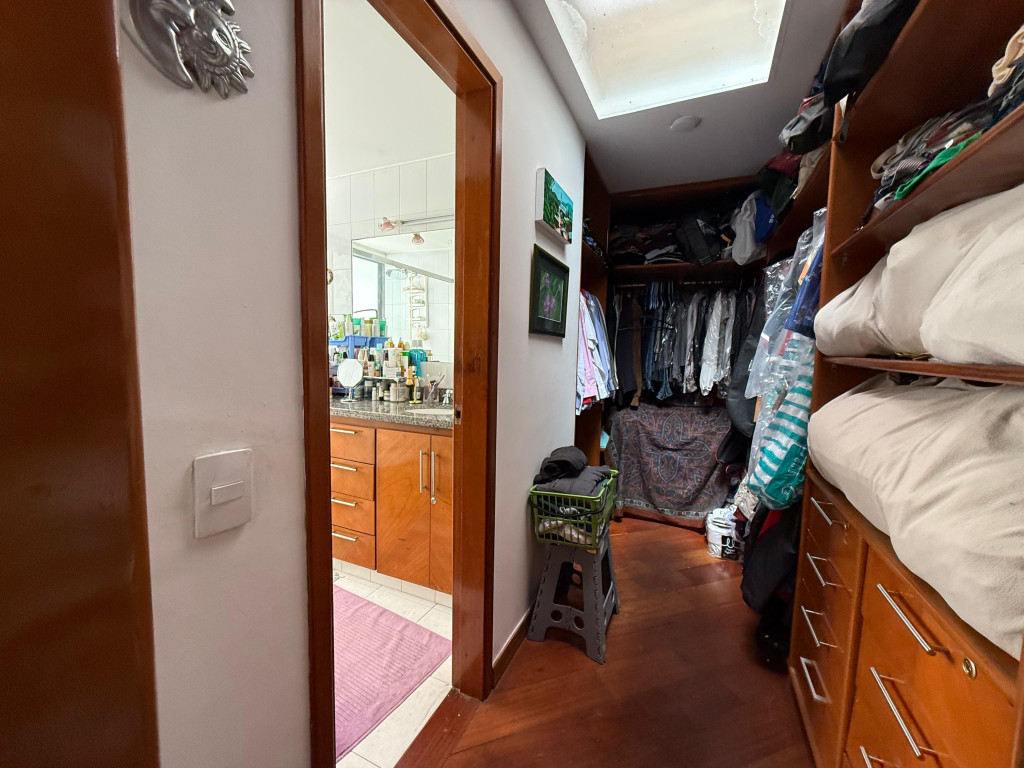 Apartamento en venta en Chicó Alto, Bogotá · foto 13 de 24