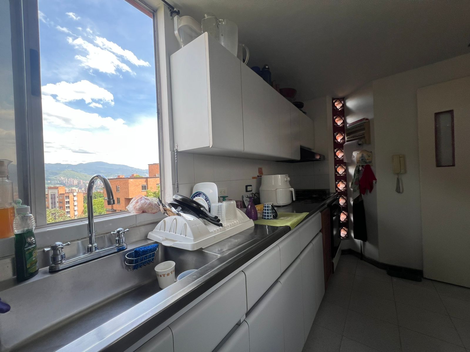 Apartamento en venta en El Poblado, Medellín · foto 7 de 17