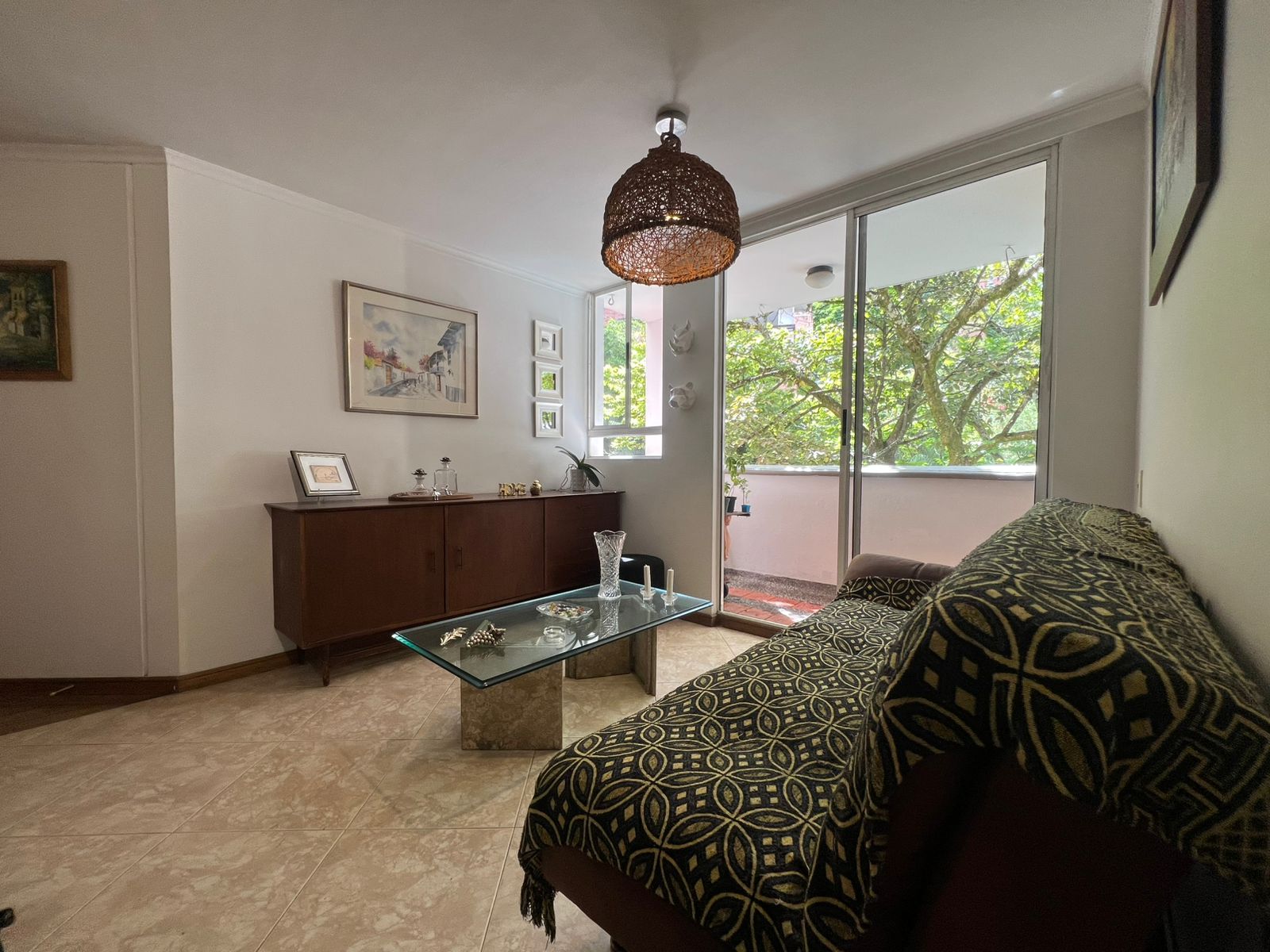 Apartamento en venta en El Poblado, Medellín · foto 3 de 17