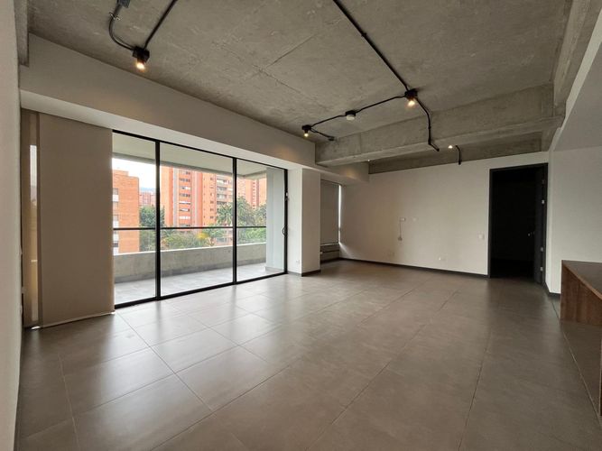 Apartamento de 2 alcobas en venta en El Poblado, Medellín, 125 m² · foto 2 de 15