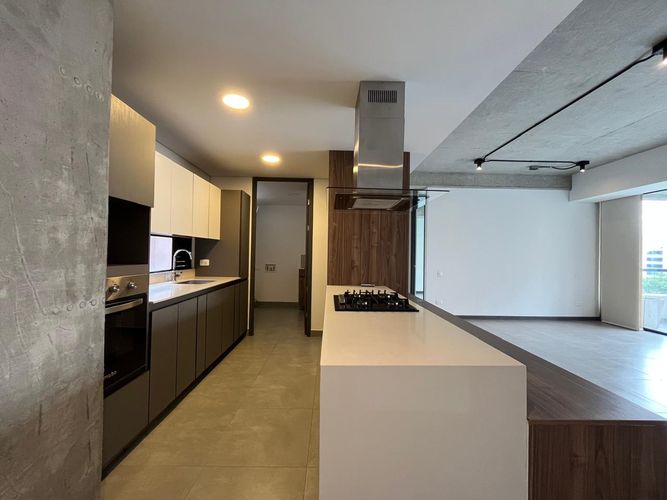 Apartamento de 2 alcobas en venta en El Poblado, Medellín, 125 m² · foto 7 de 15
