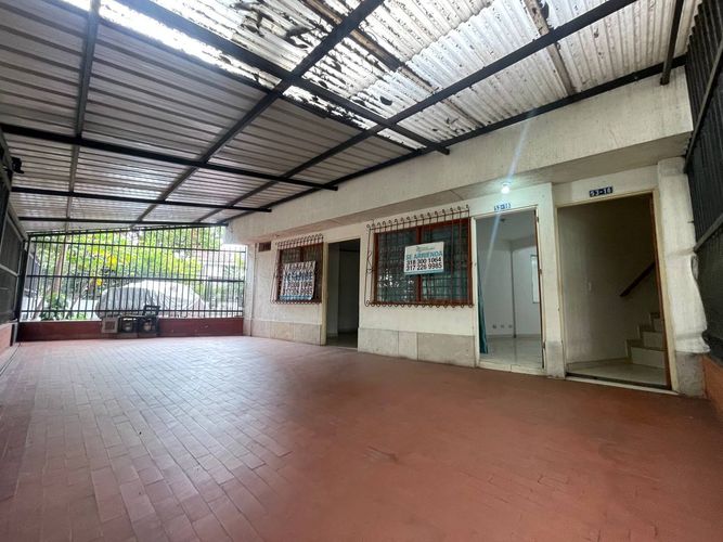 Casa de 5 alcobas en venta en Nueva Tequendama, Cali, 195 m² · foto 2 de 24