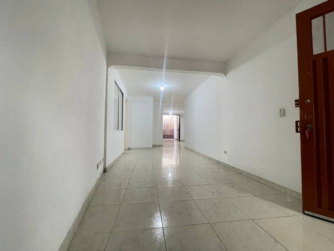 Casa de 5 alcobas en venta en Nueva Tequendama, Cali, 195 m² · foto 3 de 24