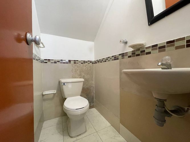Casa de 5 alcobas en venta en Nueva Tequendama, Cali, 195 m² · foto 8 de 24