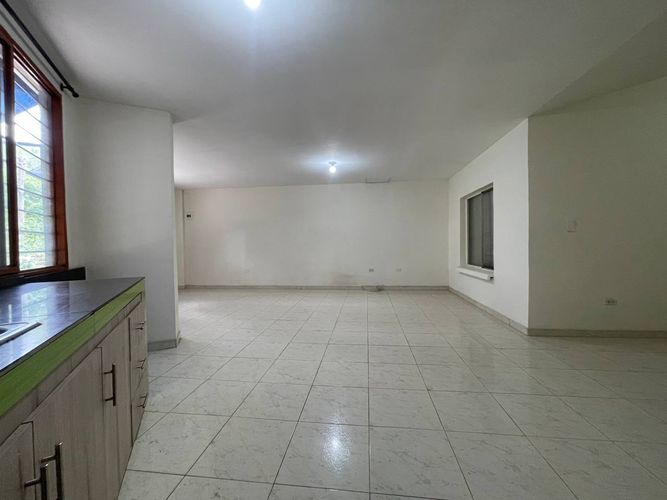 Casa de 5 alcobas en venta en Nueva Tequendama, Cali, 195 m² · foto 22 de 24