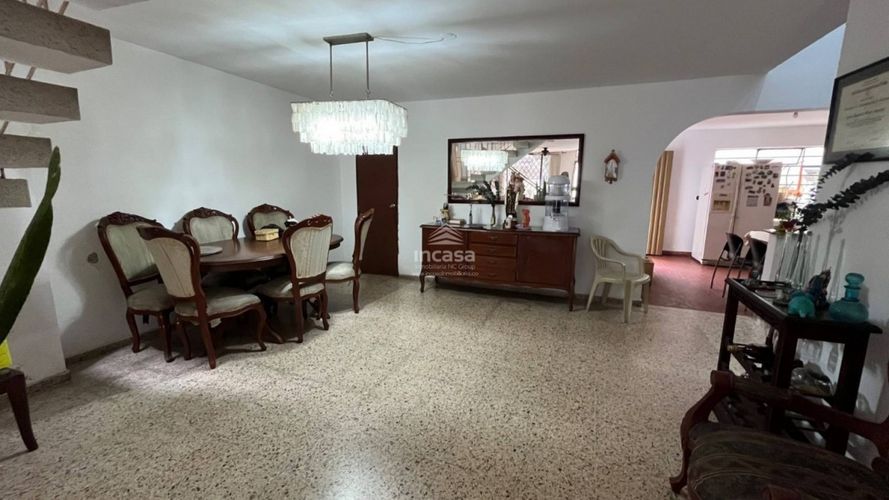 Casa de 4 alcobas en venta en San Fernando Nuevo, Cali, 235 m² · foto 4 de 13