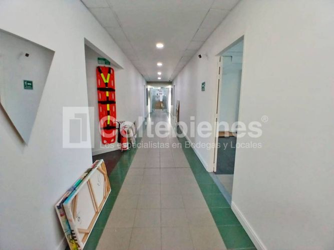 Oficina en venta en El Poblado, Medellín, 285 m² · foto 19 de 24
