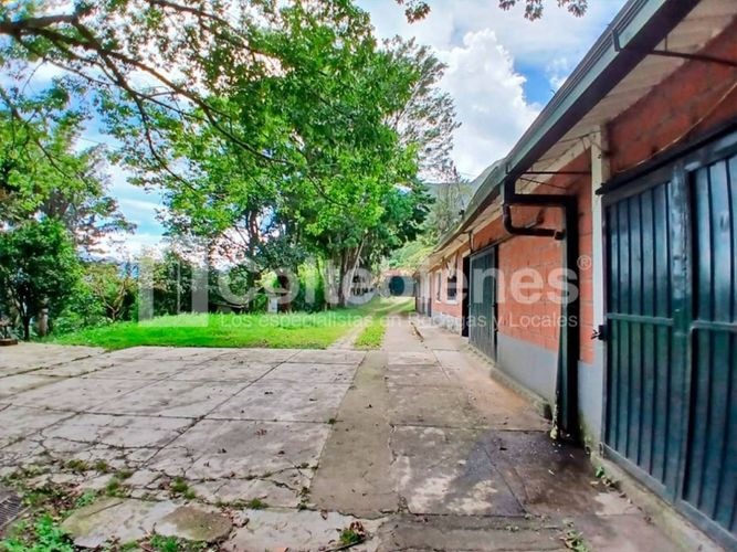 Bodega en venta en Cabuyal, Copacabana, 1000 m² · foto 2 de 15