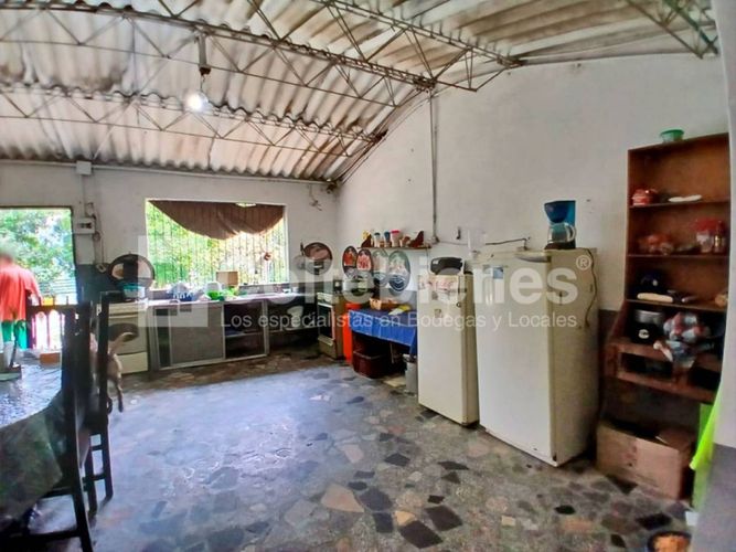 Bodega en venta en Cabuyal, Copacabana, 1000 m² · foto 3 de 15