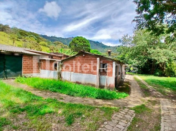 Bodega en venta en Cabuyal, Copacabana, 1000 m² · foto 13 de 15