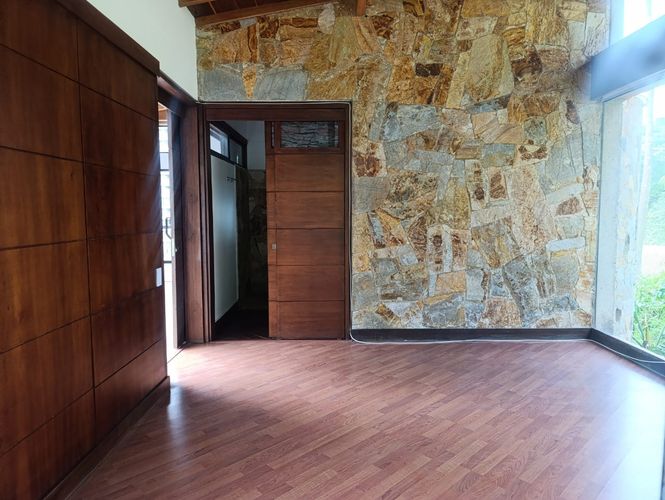 Casa de 4 alcobas en arriendo en El Tesoro, Medellín, 400 m² · foto 16 de 20