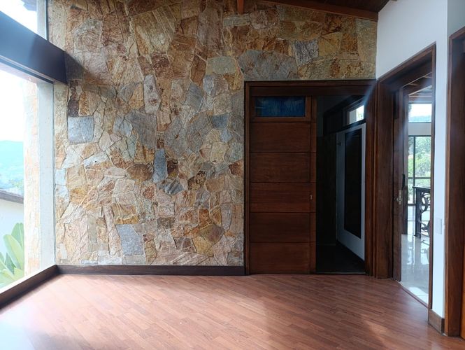 Casa de 4 alcobas en arriendo en El Tesoro, Medellín, 400 m² · foto 18 de 20