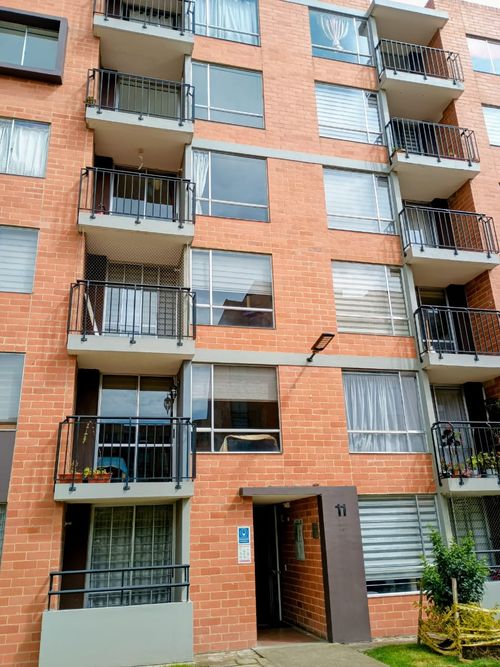Apartamento de 3 alcobas en venta en Echavarria, Madrid, 64 m² · foto 15 de 17