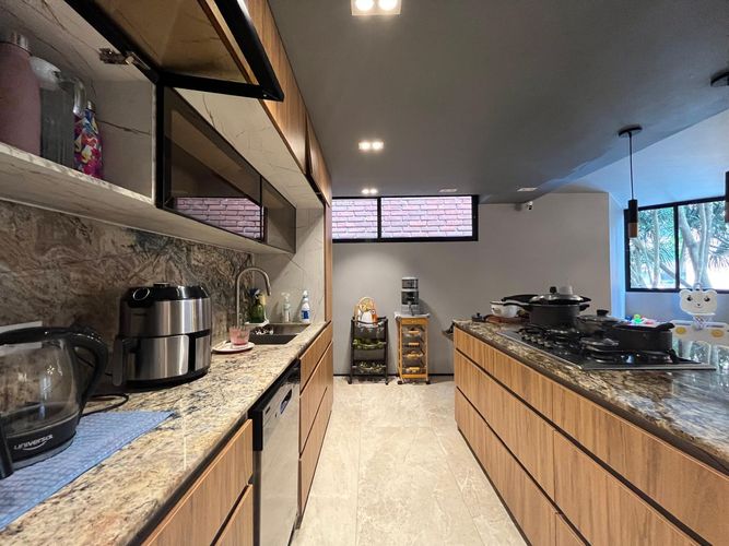 Apartamento de 3 alcobas en arriendo en El Poblado, Medellín, 175 m² · foto 5 de 20