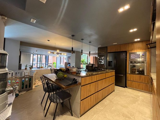Apartamento de 3 alcobas en arriendo en El Poblado, Medellín, 175 m² · foto 6 de 20