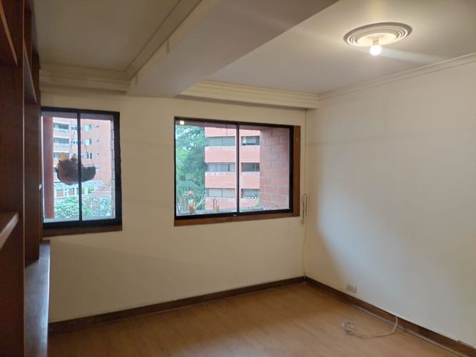 Apartamento de 3 alcobas en venta en El Poblado, Medellín, 225 m² · foto 8 de 17