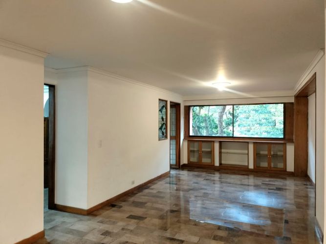 Apartamento de 3 alcobas en venta en El Poblado, Medellín, 225 m² · foto 11 de 17