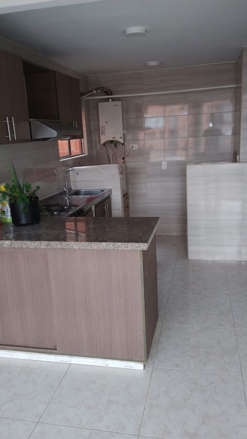 Apartamento de 3 alcobas en venta en Echavarria, Madrid, 64 m² · foto 6 de 17