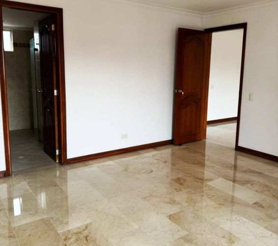 Apartamento de 3 alcobas en venta en Laureles, Medellín, 164 m² · foto 17 de 23
