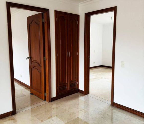 Apartamento de 3 alcobas en venta en Laureles, Medellín, 164 m² · foto 19 de 23