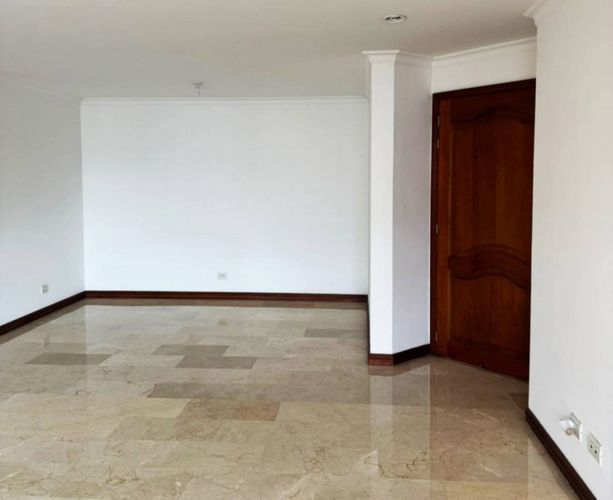 Apartamento de 3 alcobas en venta en Laureles, Medellín, 164 m² · foto 20 de 23