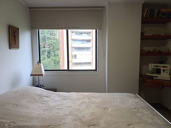 Apartamento de 3 alcobas en venta en El Poblado, Medellín, 135 m² · foto 14 de 19