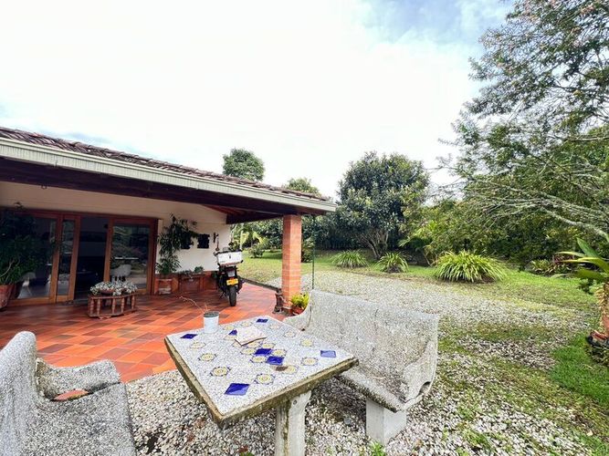 Finca en venta en El Tambo, La Ceja, 250 m² · foto 11 de 22