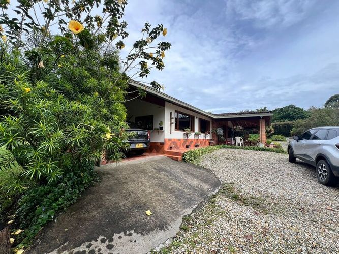 Finca en venta en El Tambo, La Ceja, 250 m² · foto 14 de 22