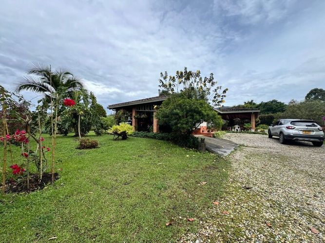 Finca en venta en El Tambo, La Ceja, 250 m² · foto 15 de 22